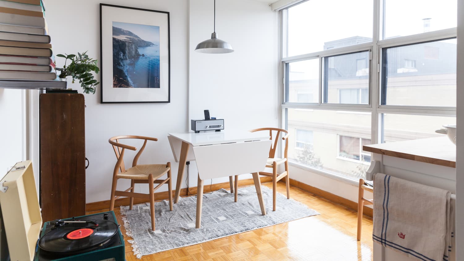 The Best Expandable Dining Room Tables for Small Spaces 2024